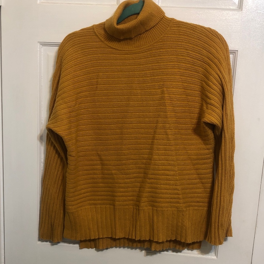 Jones New York Golden Ribbed Turtleneck Sweater